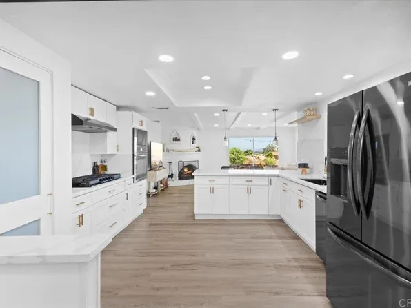 402 Ali Way, Fallbrook, CA 92028