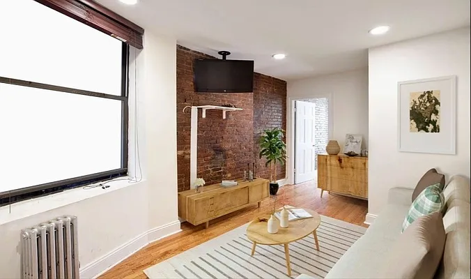 Rented by Creed Realty Group | media 3