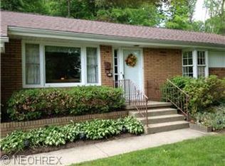 340 Neff Dr, Canfield, OH