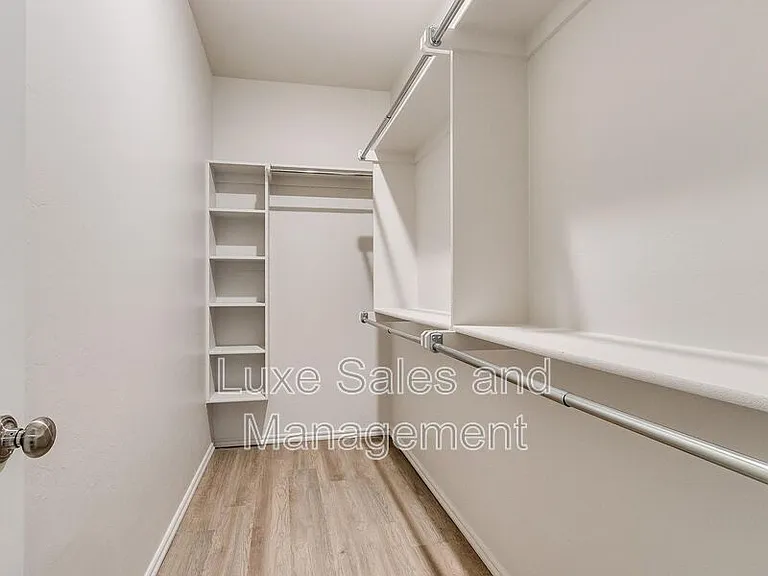 8012 NW 105th Ter — Photo 25