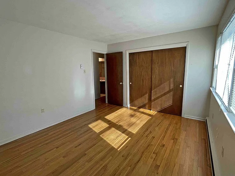 5 Commercial Dr — Photo 8