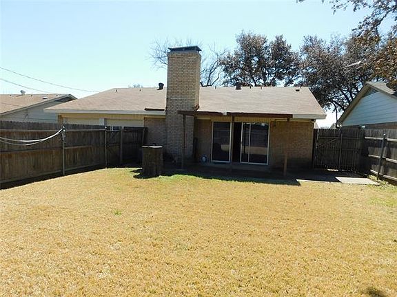 2nd image of 14275 Shoredale Ln