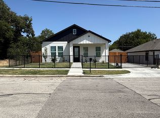 917 E Tucker St, Fort Worth, TX 76104