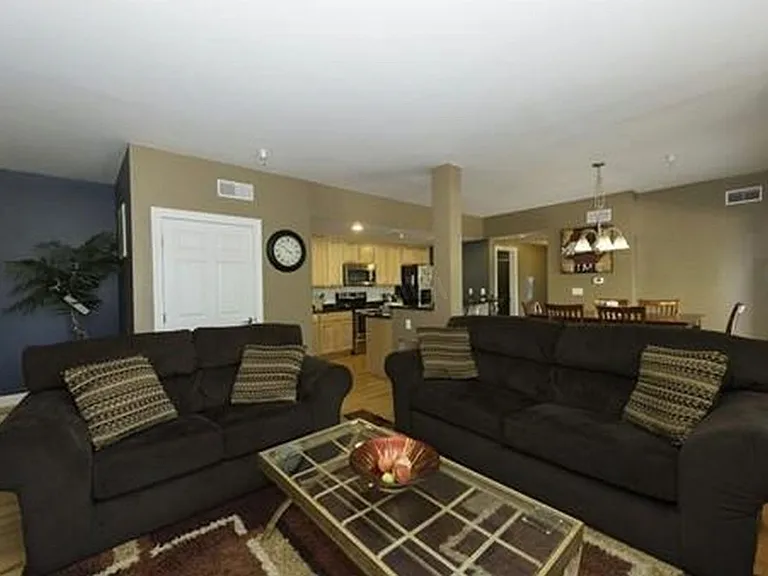 270 Cedar St #6 — Photo 3