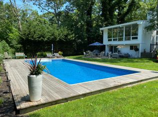 96 South Rd, Westhampton, NY 11977