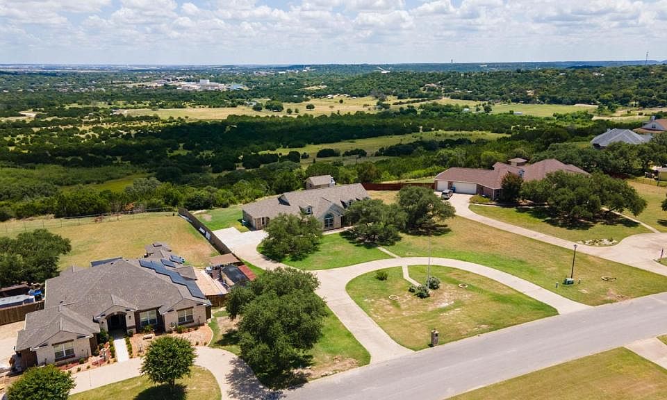 1st image of 336 Skyline Dr