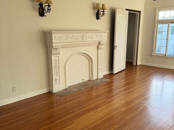 1006 Alvira St #1006