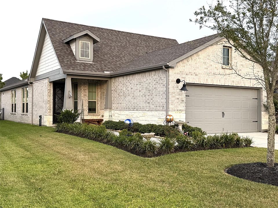 1st image of 8015 Prospect Dr