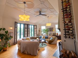 628 Cedar Lake Rd S, Minneapolis, MN 55405