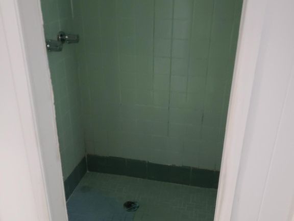 5th image of 4619 Saint Johns Ave