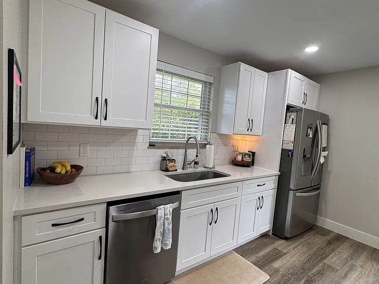 1301 Sharon Rd — Photo 8
