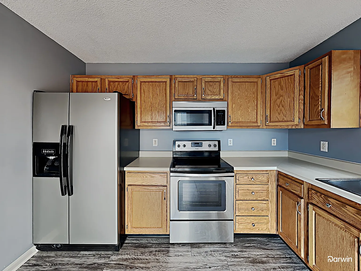3 bed, 2.0 bath, 1200 sqft, $2,055 — Photo 4