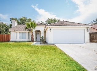 1413 Sierra Summit Ave, Bakersfield, CA 93307