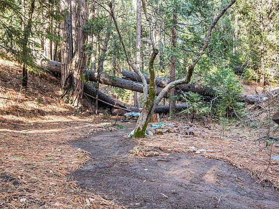 2nd image of 4970 Meadow Glen Dr