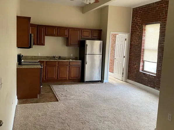 313 W B St APT C, Russellville, AR 72801