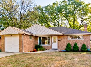 103 N Main St, Mount Prospect, IL 60056