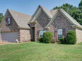907 Falcon St, Senatobia, MS 38668