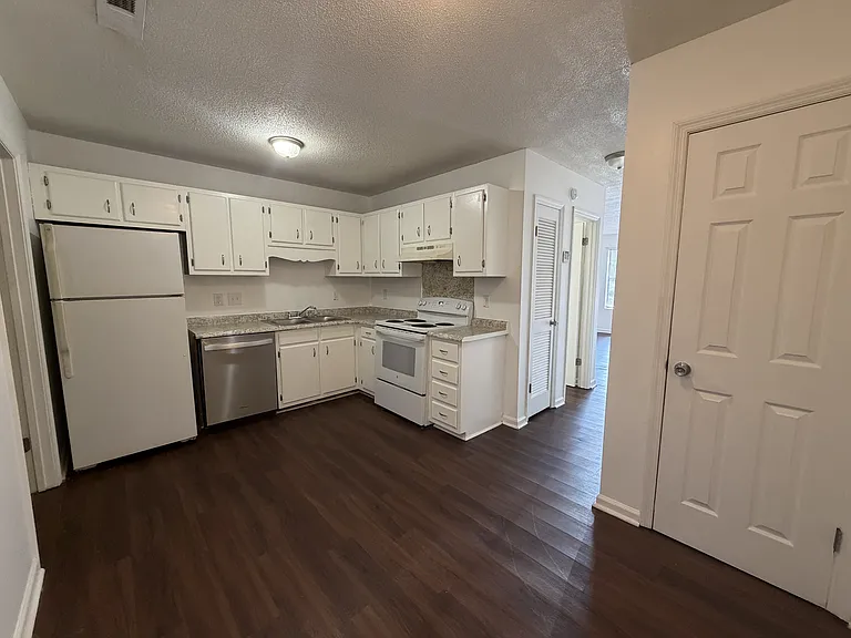 112C Kimeran Ln — Photo 6