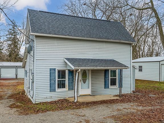 3rd image of 23 Lynn St