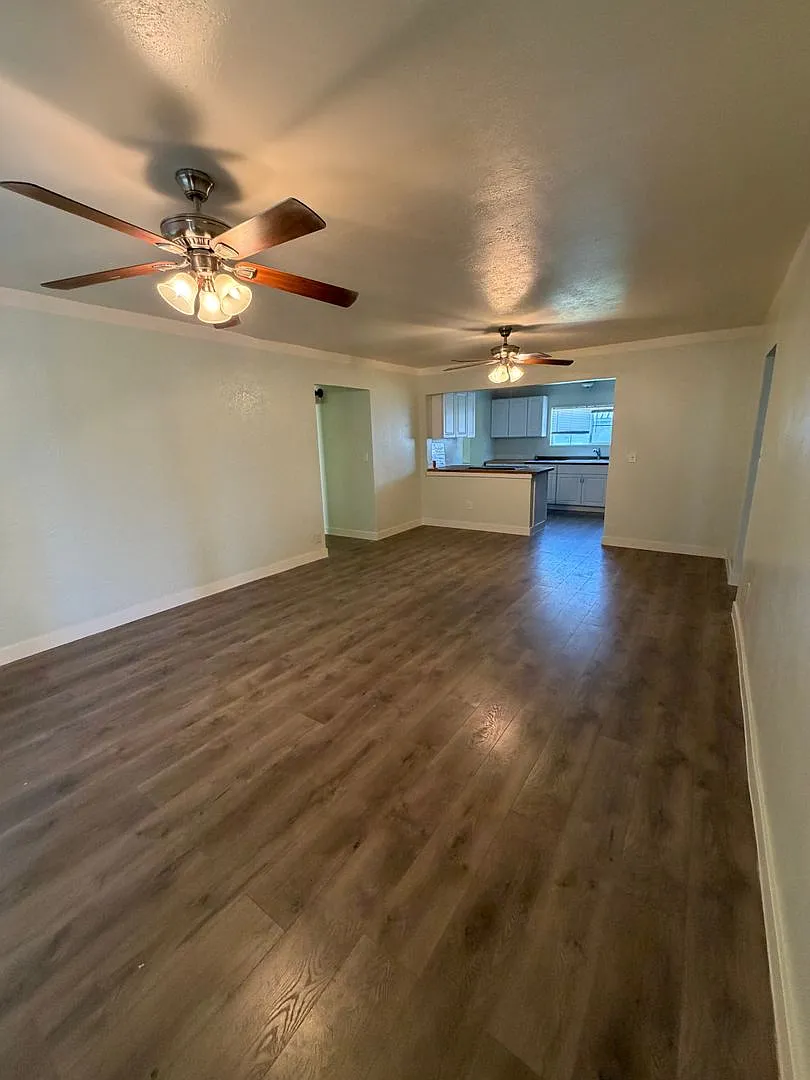 3Bed 2Bath in Echo — Photo 2