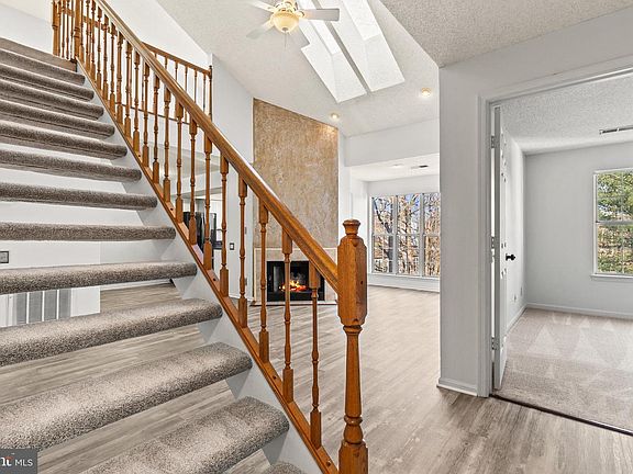 4th image of 3903 Golf Tee Ct APT 301