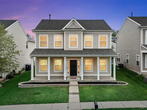 2018 Village Glen Dr, Wentzville, MO 63385