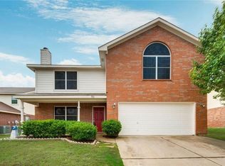 516 Freedom Way, Crowley, TX 76036