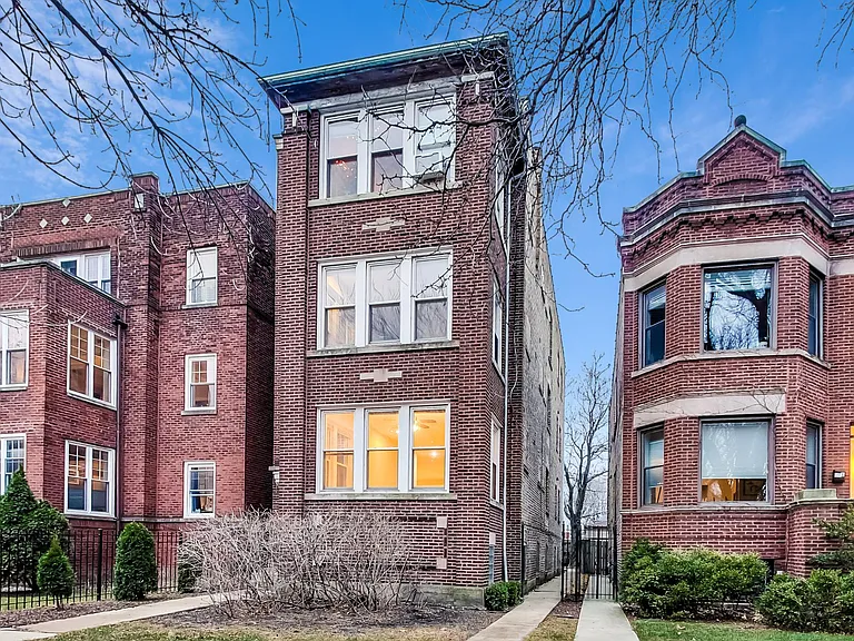 2621 W Leland Ave #1 — Photo 3
