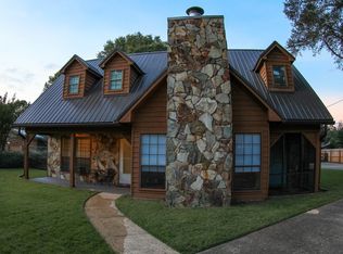 45 Maple Ave, Shalimar, FL 32579