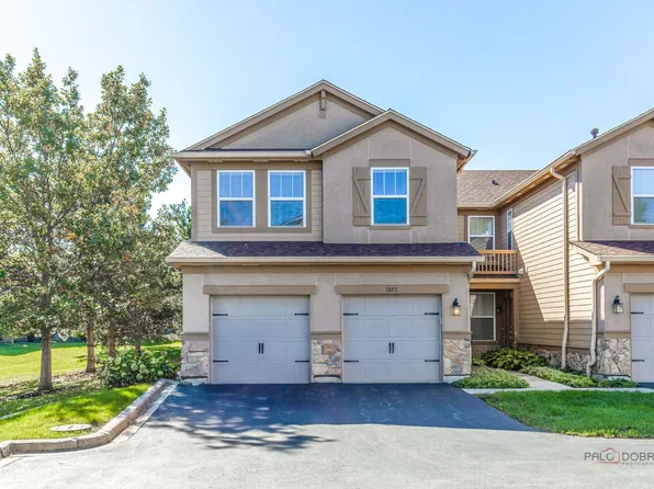 1871 Crenshaw Cir, Vernon Hills, IL 60061
