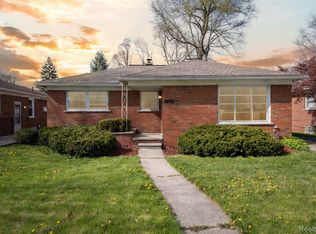 26426 W Chicago St, Redford, MI 48239