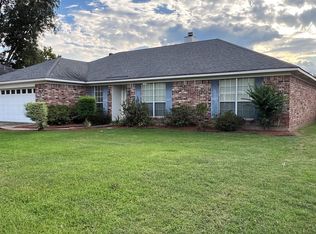 5022 Belle Chasse Dr, Bossier City, LA 71112