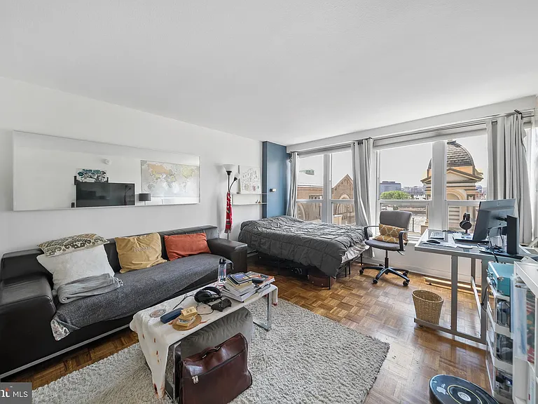224 W Rittenhouse Sq #30-715B — Photo 1