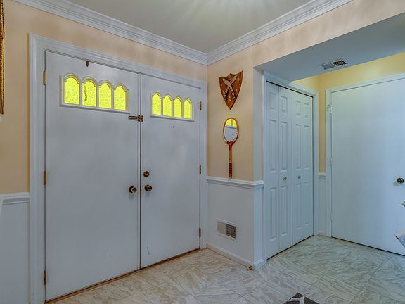 5th image of 2786 Fariba Ct