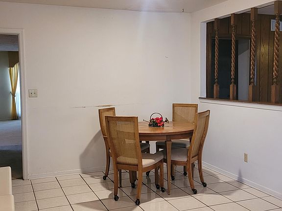 3rd image of 3125 Stone Edge Dr