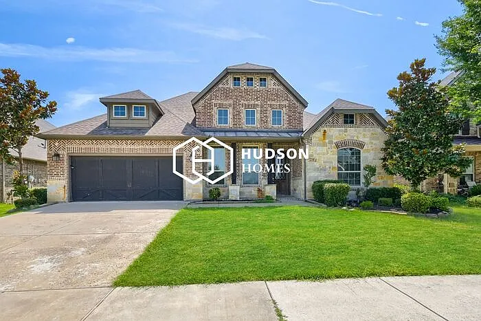 3 bed, 2.5 bath, 2637 sqft, $3,175 — Photo 1