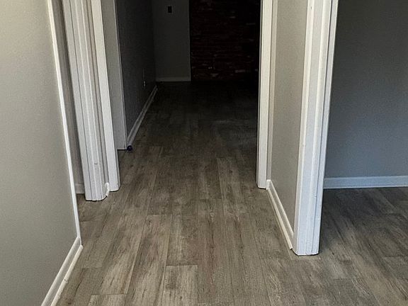 3rd image of 11701 Southridge Dr