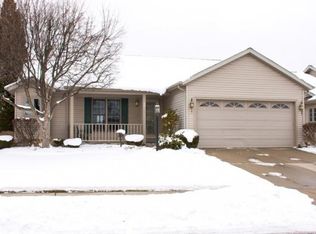 2013 Tea Rose Ln, Mishawaka, IN