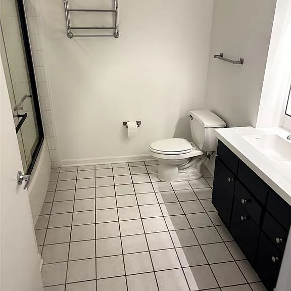 1501 Locust St #202 — Photo 10