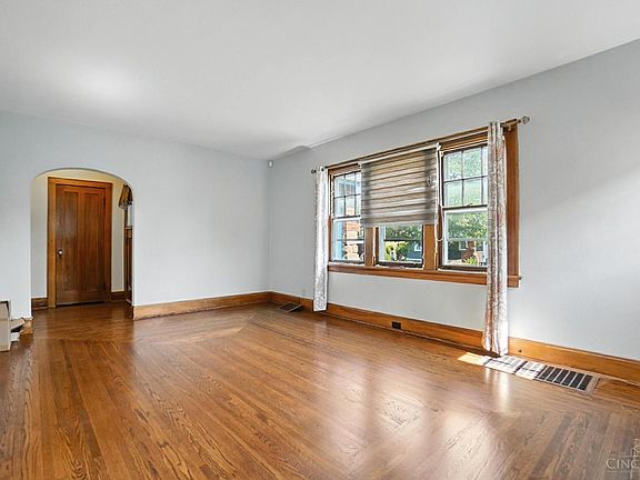 5th image of 1847 Garden Ln