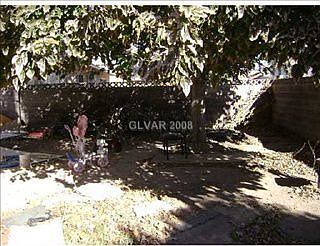 2nd image of 1628 Divinity St