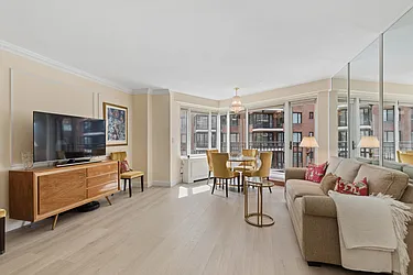 60 Sutton Place South