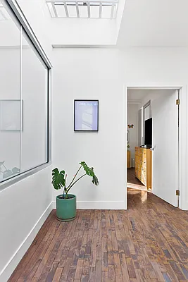 Rented by Compass | media 10