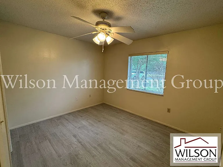 10041 Massey St — Photo 12
