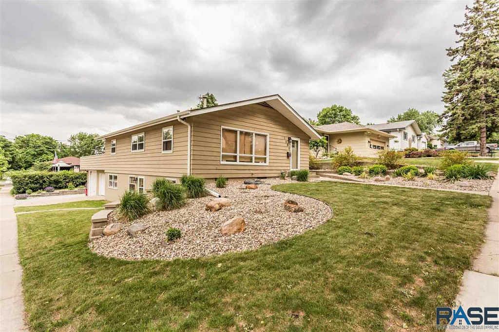 2000 S Willow Ave, Sioux Falls, SD 57105 Zillow