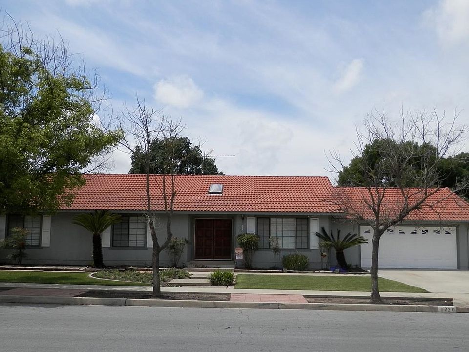 1st image of 1220 Campus Dr