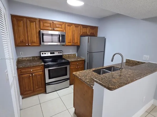 1241 SW 46th Ave APT 1006, Pompano Beach, FL 33069