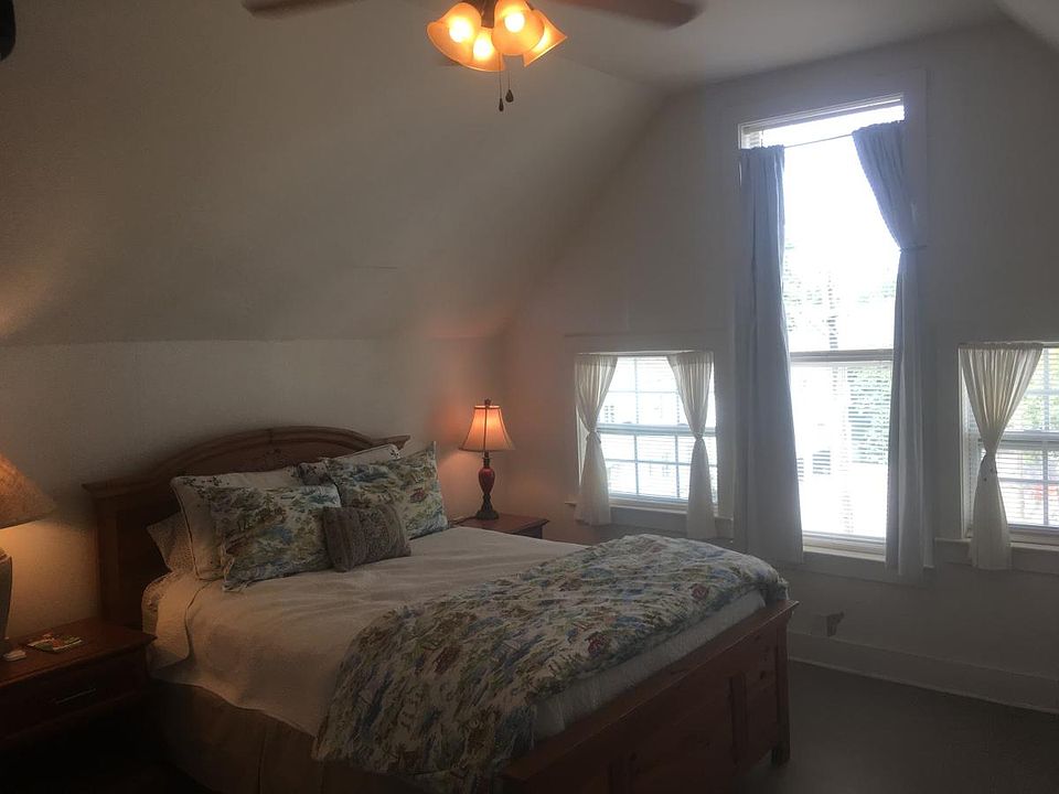 1st image of 1426 Milan St