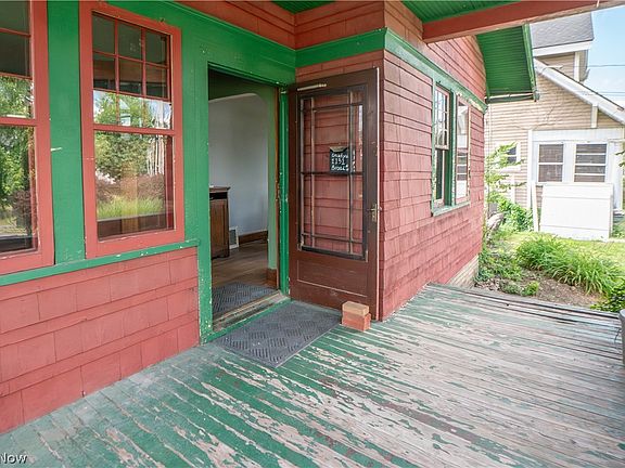 2nd image of 1131 Broad Ave NW