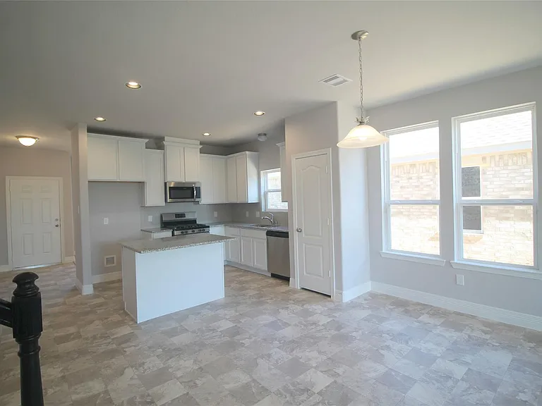 3419 Hughes Meadow Way — Photo 10